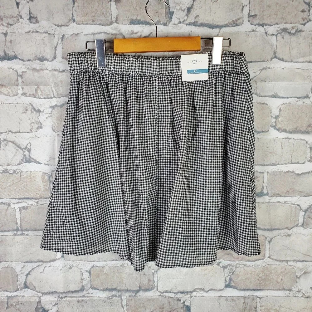 2/$25 Old Navy Mini Skirt Pleated Small Blk White Check - Picture 4 of 10